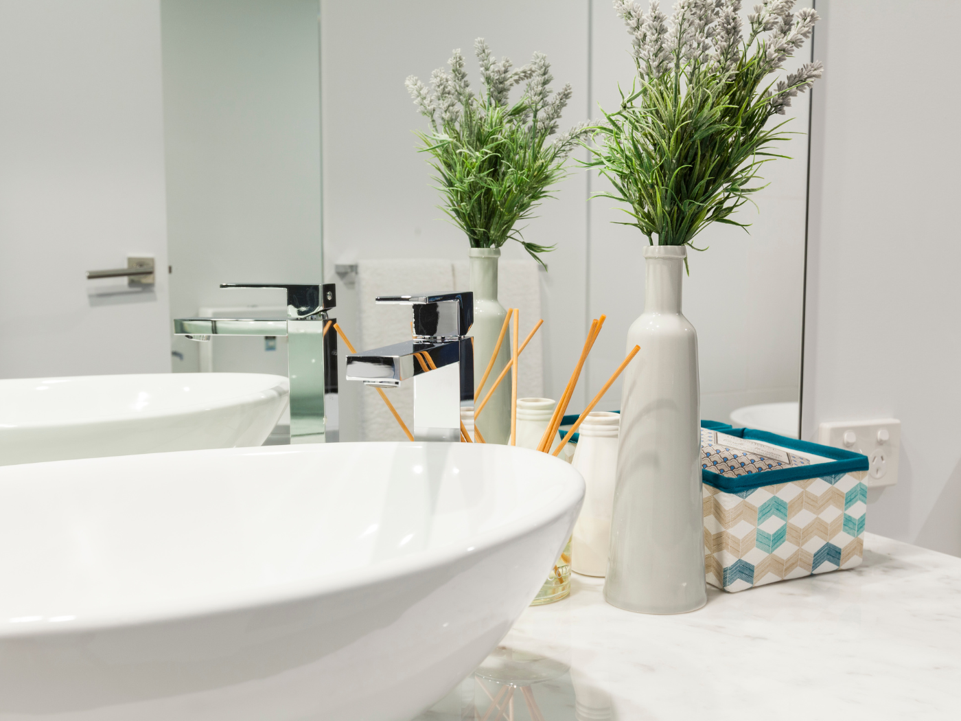 How To Make The Most Of A Small Bathroom